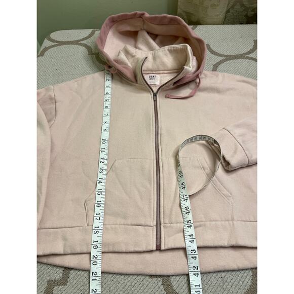 FABLETICS x DEMI LOVATO Valeria Crop Hoodie Zip Up - Picture 6 of 9